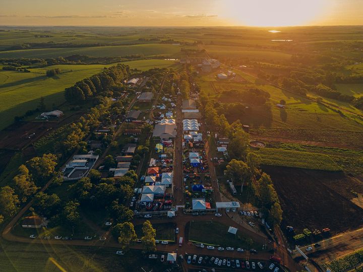 Imagens aéreas da ExpoGiruá e Feira do Butiá 2023